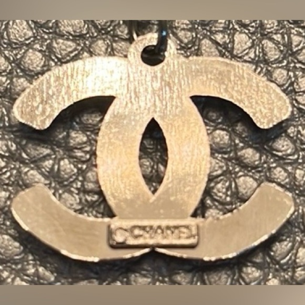 Chanel charm - Picture 2 of 2